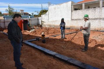 PREFEITO DE PIRATININGA VISITA OBRAS EM ANDAMENTO