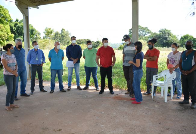 VISITA AO ASSENTAMENTO SANTO ANTÔNIO