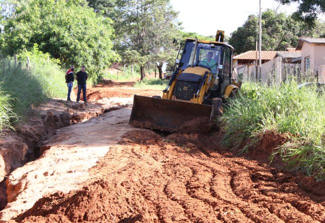 RECUPERAÇÃO DOS ESTRAGOS DAS CHUVAS EM BRASILIA PAULISTA