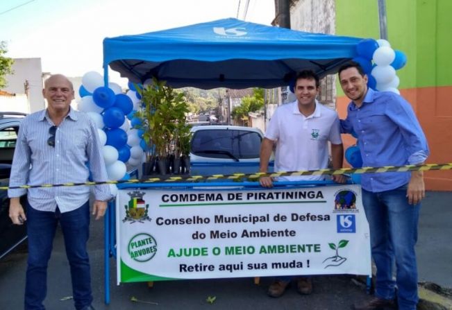 COMDEMA realiza ação de doação de mudas em comemoração aos 123 anos de Piratininga.