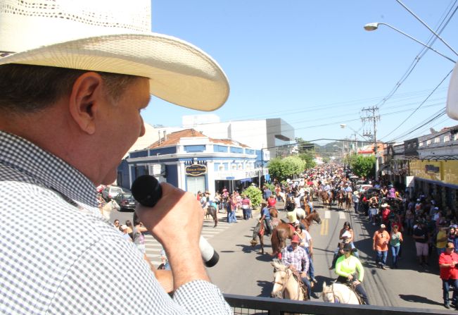 PIRATININGA RODEIO SHOW 2024. CAVALGADA.