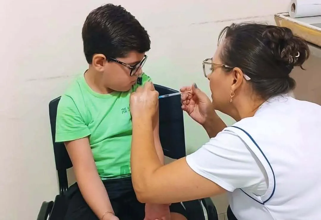 DIA D AMPLIA COBERTURA VACINAL CONTRA INFLUENZA NO MUNICÍPIO