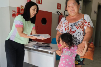 Entrega de Uniformes Escolares aos Alunos da Rede Municipal de Ensino