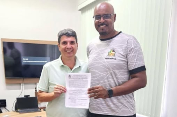 PIRATININGA RENOVA CONTRATO COM O PROFESSOR JOSUEL PARA A ESCOLA DE BASQUETE