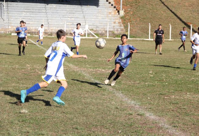 PIRATININGA ABRE INSCRIÇÃO PARA ESCOLINHA GRATUITA DE FUTEBOL